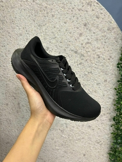 Nike Academia - comprar online