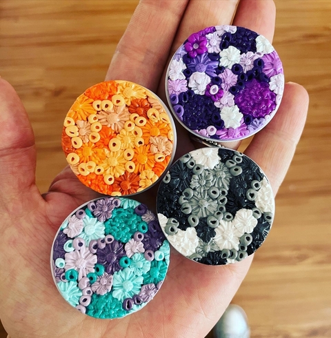 Pop Sockets