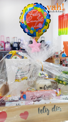 Bandeja dulce Feliz cumple c/ plantita - comprar online