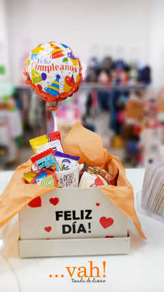 Box Feliz Dia con globo y taza