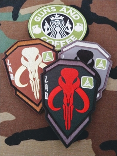 LOTE: Funny Patches Bounty Hunter Caçador e Guns and Coffee- (Lote com 4 unidades)