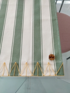 Caminho de mesa bordado Tree - Tamara Carvalho
