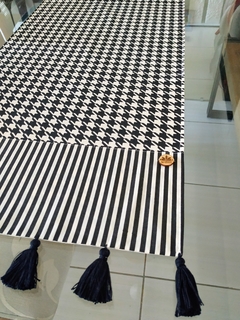 Caminho de mesa Pied de Poule na internet