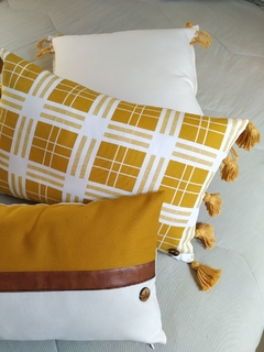 Capa de Almofada Alamanda 30x45cm - loja online