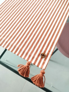 Caminho de Mesa Listrado Terracota com Tassel na internet