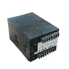 Fonte de alimentação chaveada BHS SP-500 20A 24Vcc, caixa preta com conexões na parte frontal.