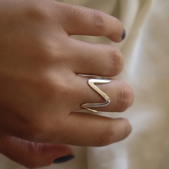 Anillo Curves - buy online