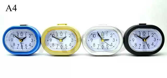 Reloj despertador compacto ovalado marca Dakot A4