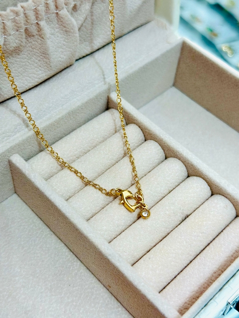 Colar Dourado SemiJoia Coração Fecho Cristal