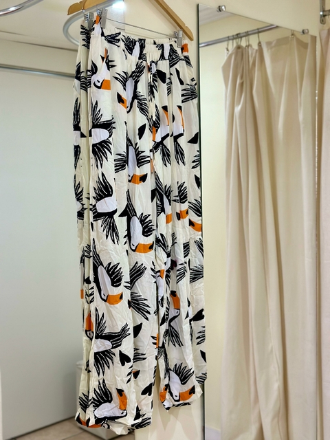 Calça Pantalona Plus Size Inspiração Farm - Branca Tucano 6087