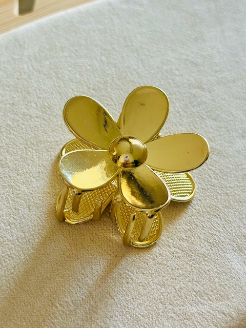 Pregadeira Metálica Dourada Flor Média - 5240