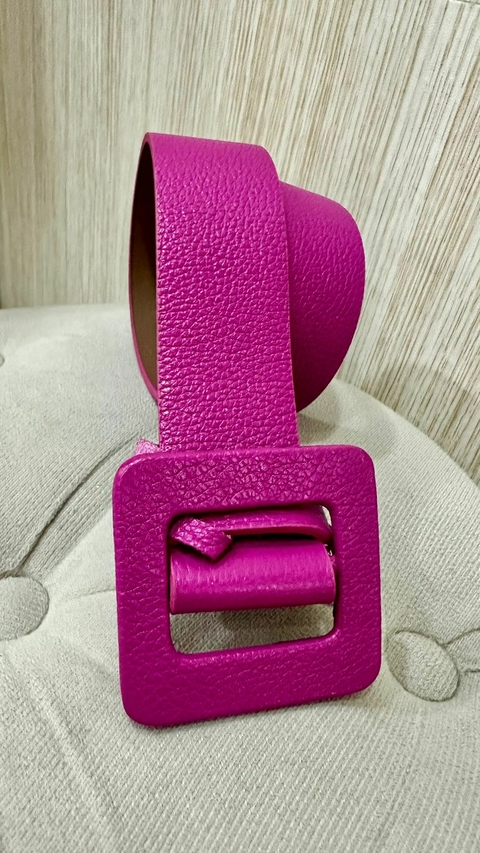 Cinto 100% Couro Fivela Quadrado Fúscia