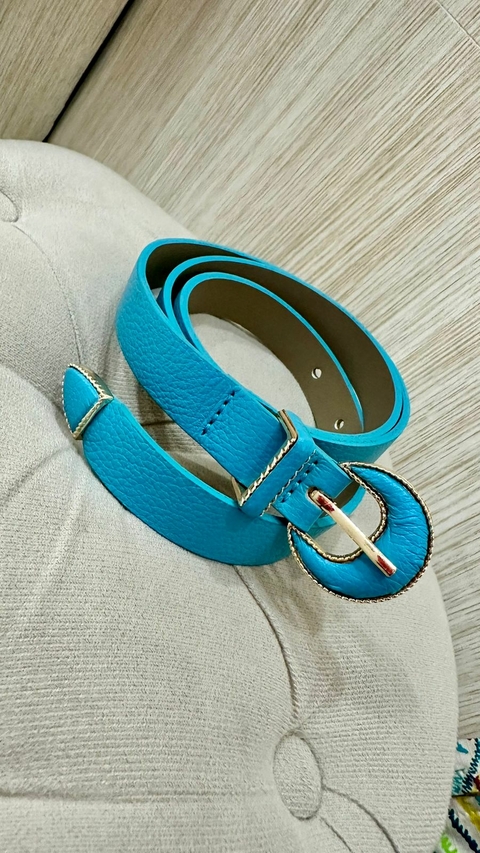 Cinto 100% Couro Detalhes Dourados Azul