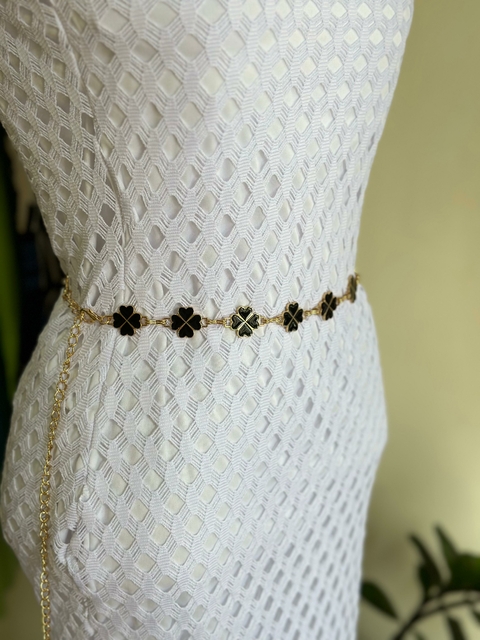 Cinto Metálico Dourado Trevos Preto e Branco - 5941