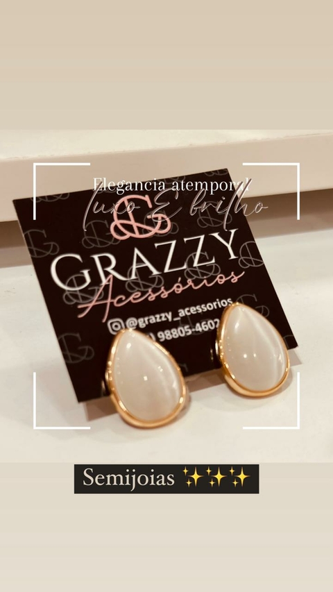 Brinco Dourado SemiJoia Gota Madrepérola