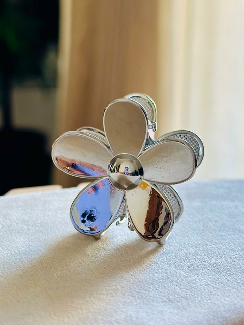 Pregadeira Metálica Prata Flor Média - 5239