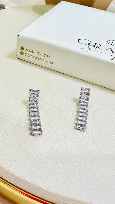 Brinco SemiJoia Prata Cravejado Zircônia Cristal- 6987