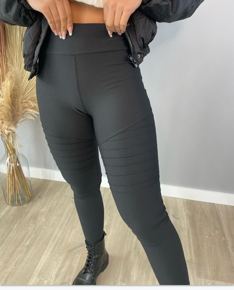 Calça Legging Flanelada Tratorada - Preta