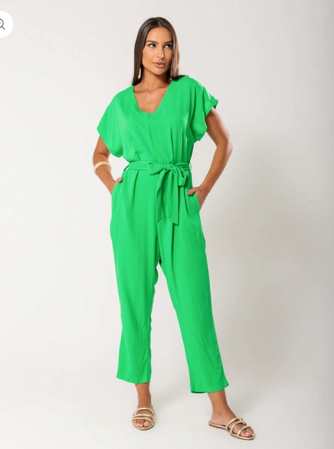 Macacão Longo com Cinto em Viscose Maquinetada - Verde