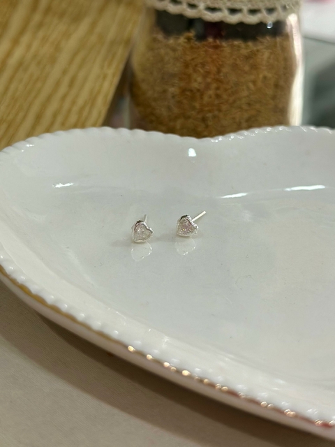 Brinco Semijoia Prata Coração Ponto de Luz - 6970