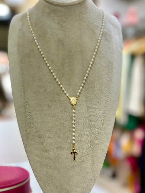 Colar Dourado Terço Crucifixo Pérolas - 6535