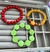 Mix Pulseiras Vermelha e Mostarda