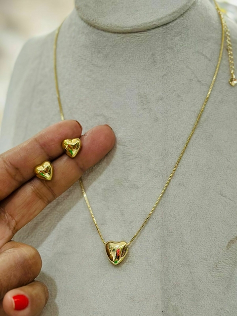 Conjunto Brinco com Colar Dourado Folheado Coração Liso