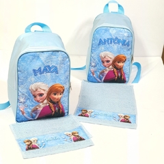Kit Mochila com Toalhinha no tema Frozen para lembrancinha na internet