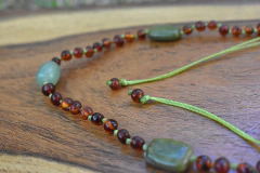 Collar ambar baltico y Cuarzo verde - comprar online