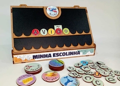 https://www.yupibrinquedoseducativos.com.br/produtos/minha-escolinha-maleta-com-alfabeto-movel-ilustrado-em-madeira-mdf-yupi-86-pecas/