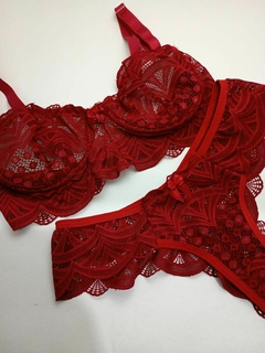 Conjunto Jully com aro meia taça todo rendado