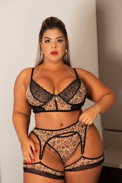 Conjunto Felina sensual com cinta liga