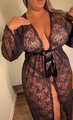Robe LUXO longo com manga flaire e renda - comprar online