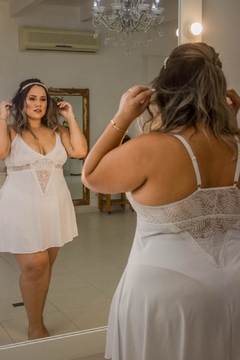 Camisola LUA com renda no busto