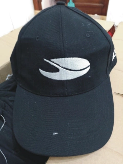 gorras con logo