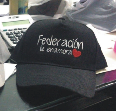 gorras con logo