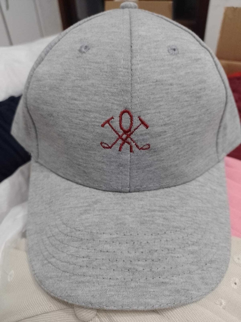 GORROS CON LOGO BORDADO