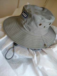 SOMBRERO AUSTRALIANO CON LOGO - GALA DESIGN - Mayorista de gorras Buenos Aires.