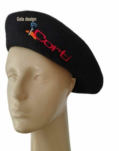 BOINA VASCA BORDADA CON LOGO