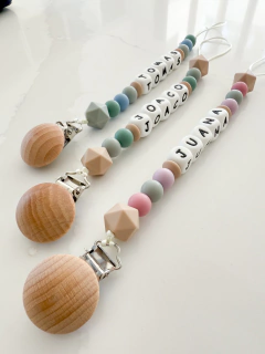 Porta chupete silicona personalizado en internet