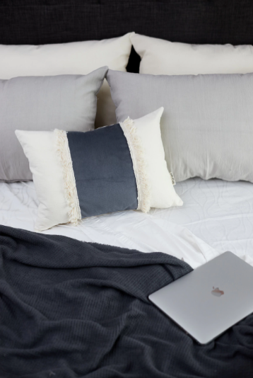 Almohadon Helena Gris
