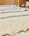 Alfombra Raya Fina doble Gris en internet