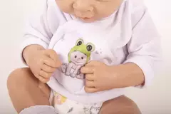 BEBE BEBOTE ABRIL SANTI RECIEN NACIDO ART118B CASITA DE MUÑECAS en internet