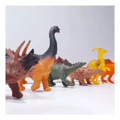 DINOSAURIOS SURTIDOS EN BOLSA PACK X8 DINOSAUR