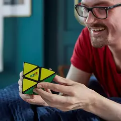 CUBO RUBIKS PIRAMIDE TRIANGULAR ORIGINAL - CIUDAD RAYUELA