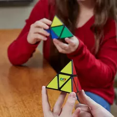 CUBO RUBIKS PIRAMIDE TRIANGULAR ORIGINAL - tienda online