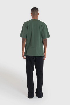 CAMISETA BAW - SELFIE LOGO VERDE ESCURO - comprar online