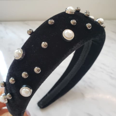 Tiara Luxo Pérolas e Studs - Preta - comprar online
