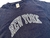 Camiseta Fruit of the Loom “New York” Tamanho M | Corte tubular - loja online