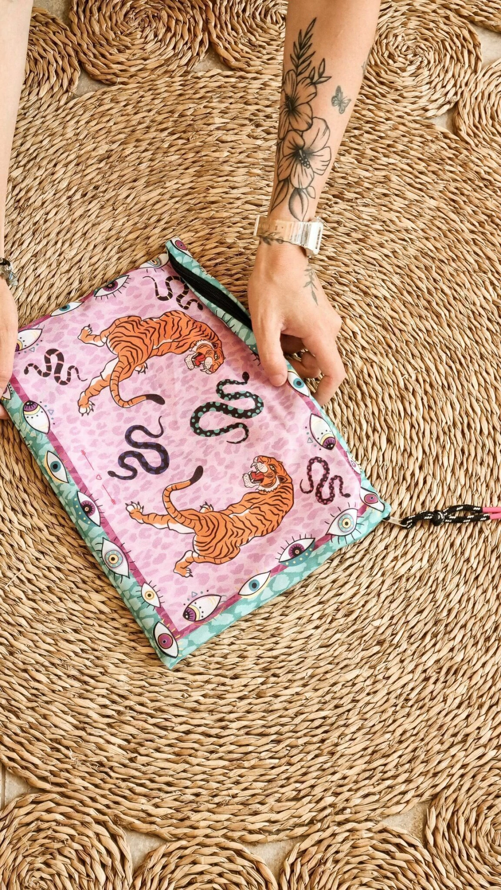 Lona playera - tigre y serpiente